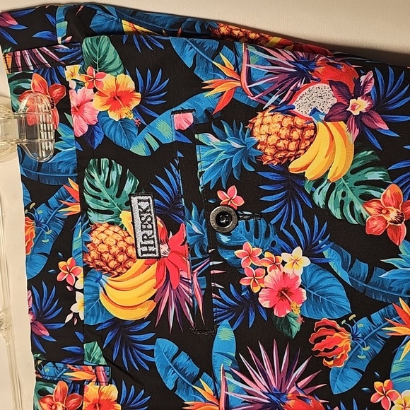 Hreski Mens "Tropical Fruits" Design on Black Stretch Golf Shorts Size 40 - Picture 3 of 4